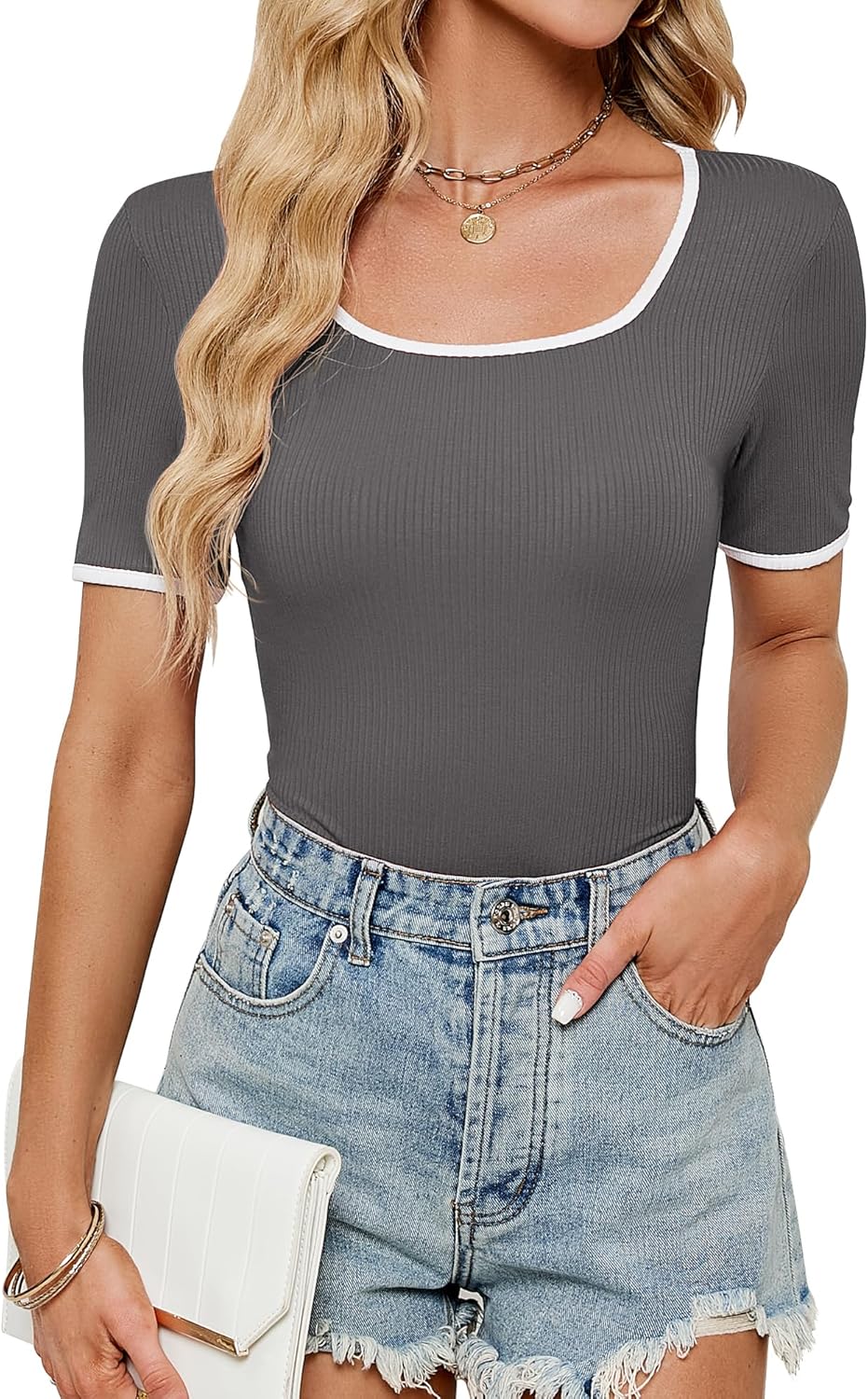 Stylisches Sommer-T-Shirt für Damen: Das perfekte Y2K Basic für jeden Anlass